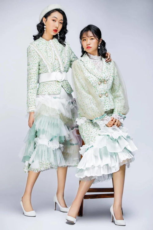 “經(jīng)緯織夢(mèng)”——樂(lè)山師范學(xué)院美術(shù)學(xué)院2020屆服裝與服飾設(shè)計(jì)專(zhuān)業(yè)畢業(yè)作品展之紡織品篇